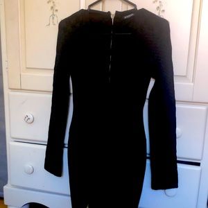 Balmain V neck size 36 bought in e bay price as such as unable to guarantee